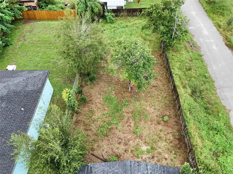Side yard aerial at 129 Florida Drive