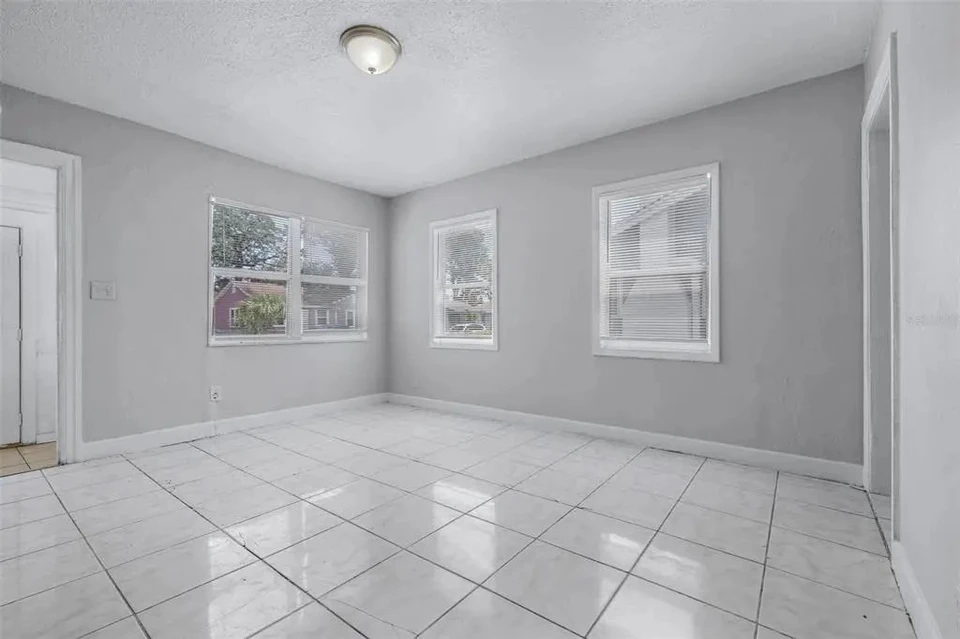 Living area with windows at 1311 Prescott Street S