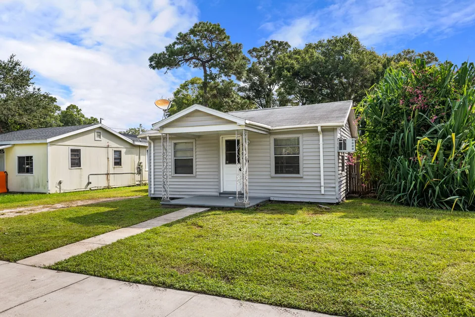 Front residence and lawn at 5101 37th Street North