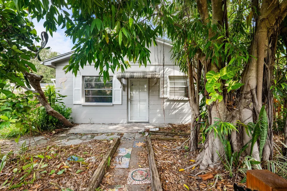 Rear residence and yard