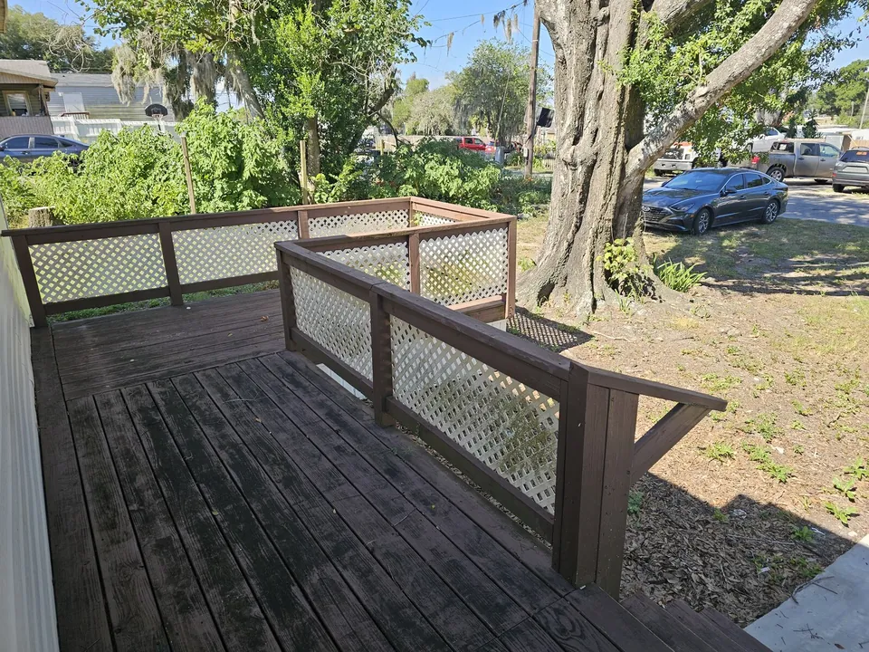 Deck yard at 815 N Davis Avenue