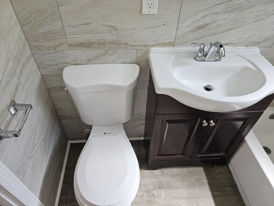 Bathroom toilet sink at 815 N Davis Avenue