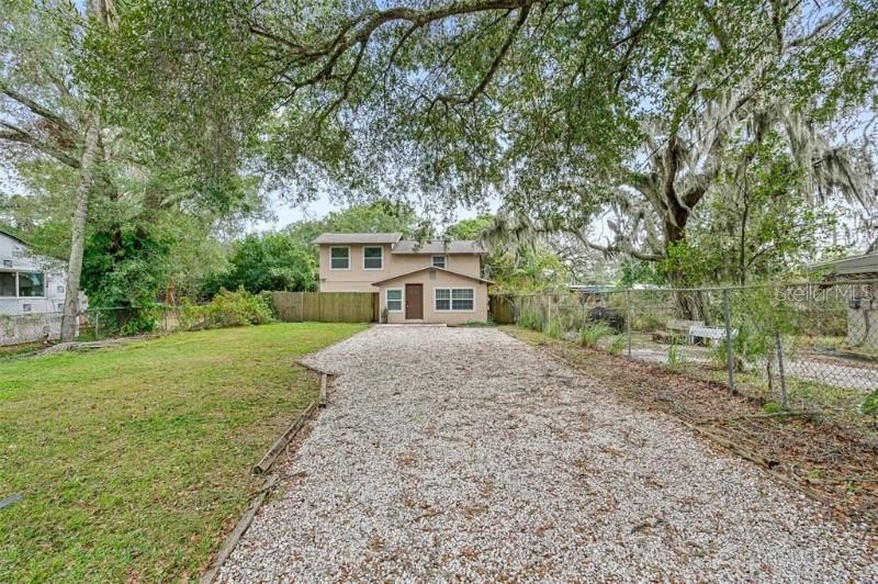 1605 E IDA ST, TAMPA, FL