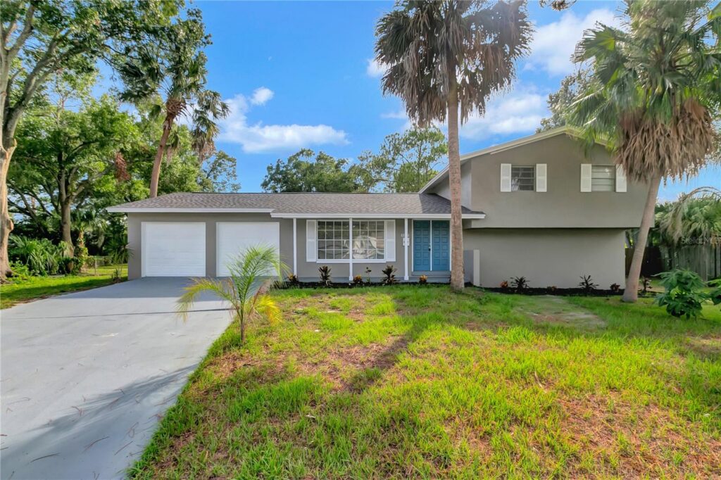8323 W HIAWATHA ST, TAMPA, FL