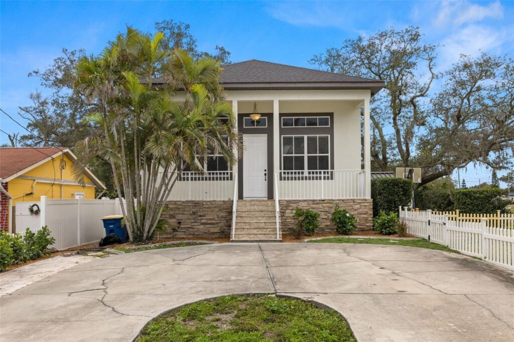 901 TUSKAWILLA ST, CLEARWATER, FL