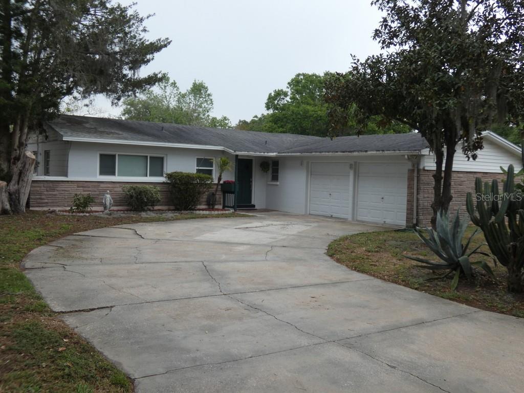 901 SHADOW DR, LAKELAND, FL